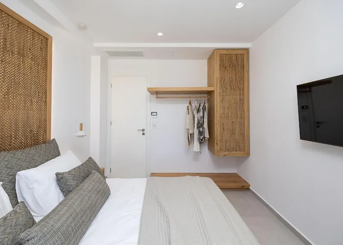 Bonsai Luxury Naxos *